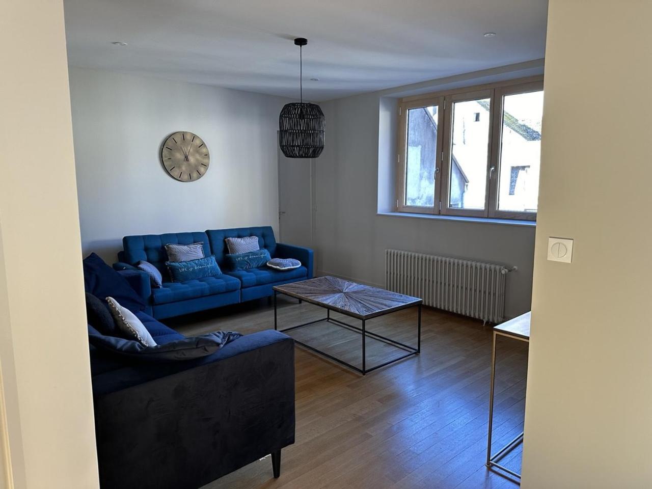 Les Suites Gueguen Chablis Chambre photo