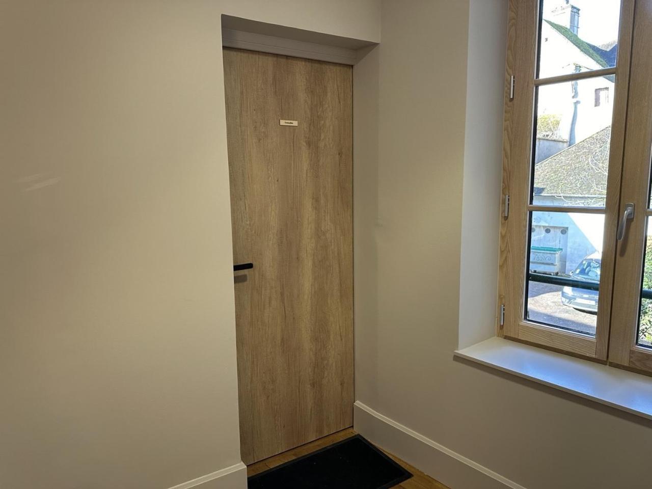 Les Suites Gueguen Chablis Chambre photo