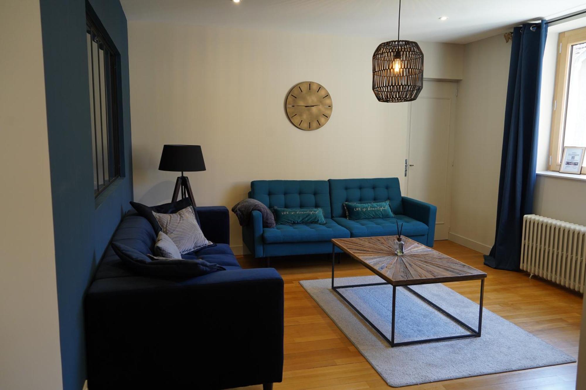 Les Suites Gueguen Chablis Extérieur photo