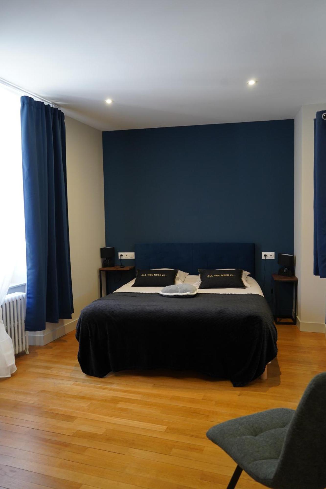 Les Suites Gueguen Chablis Extérieur photo