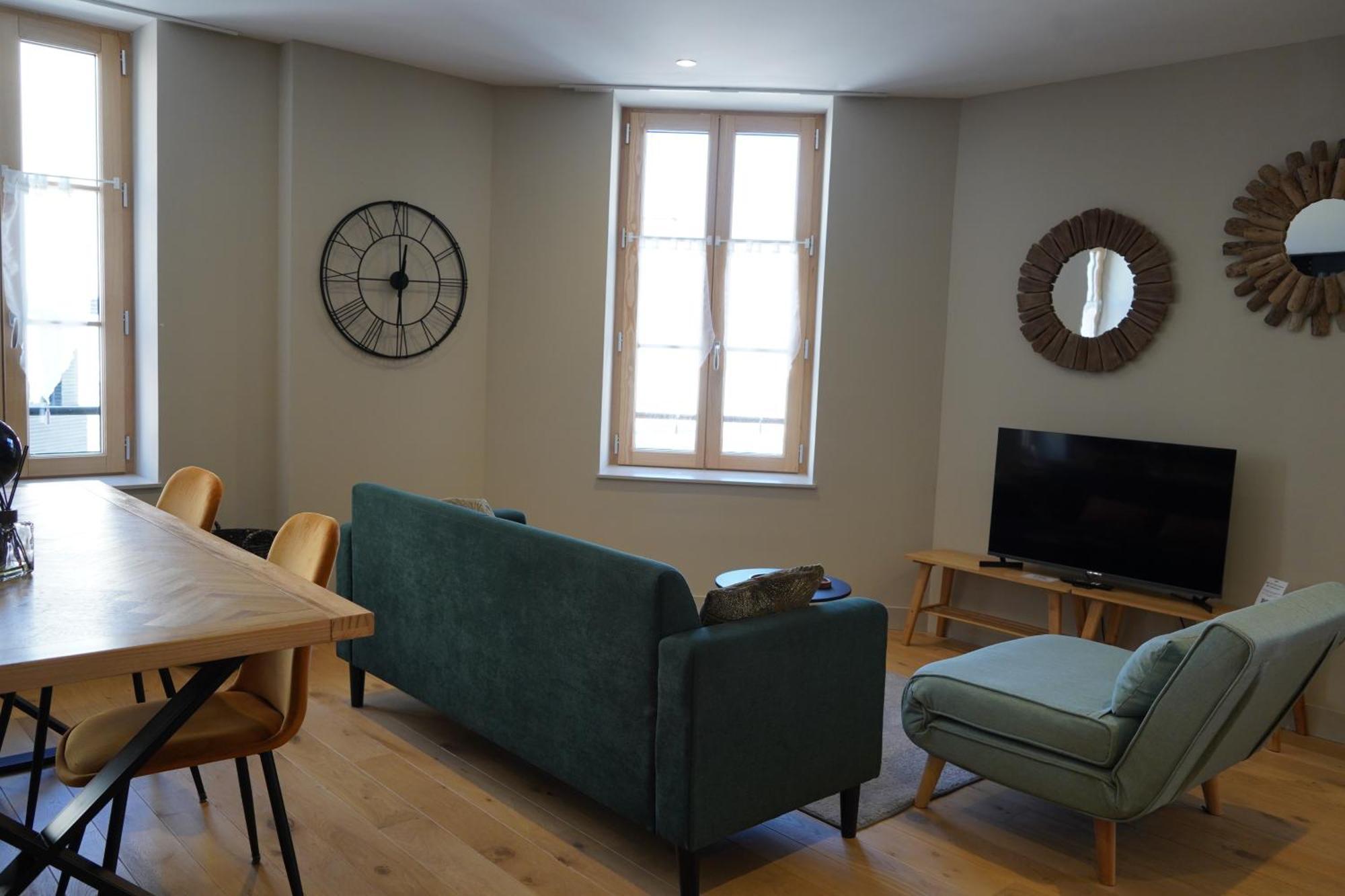 Les Suites Gueguen Chablis Extérieur photo